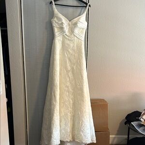 Maggie Sottero Cream Lace Wedding Dress